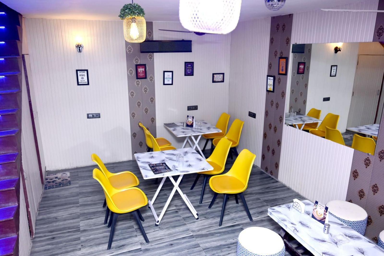Flips With Mykonos Guest House นิวเดลี ภายนอก รูปภาพ